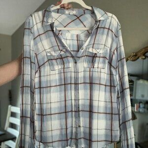 Maurices Plaid/Button Down Shirt